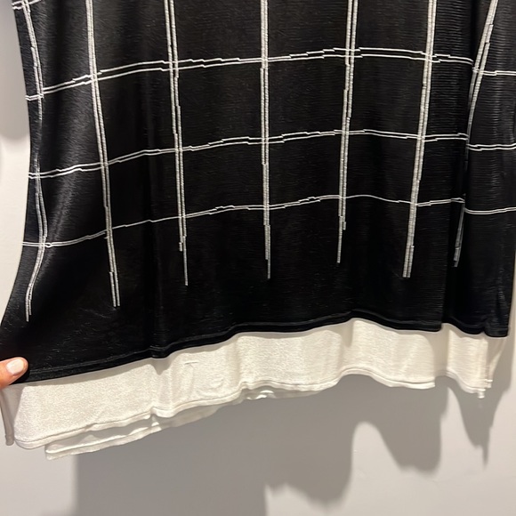 Hugo Boss Top - Picture 2 of 8